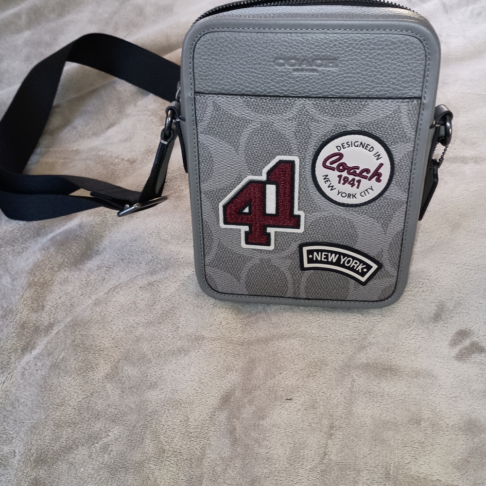 Coach Sullivan Crossbody Bag In Signature Canvas With Patches - Picture 2 of 7